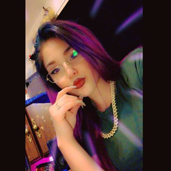 Meet your Posher, Mïkāÿłä - Picture 1 of 1